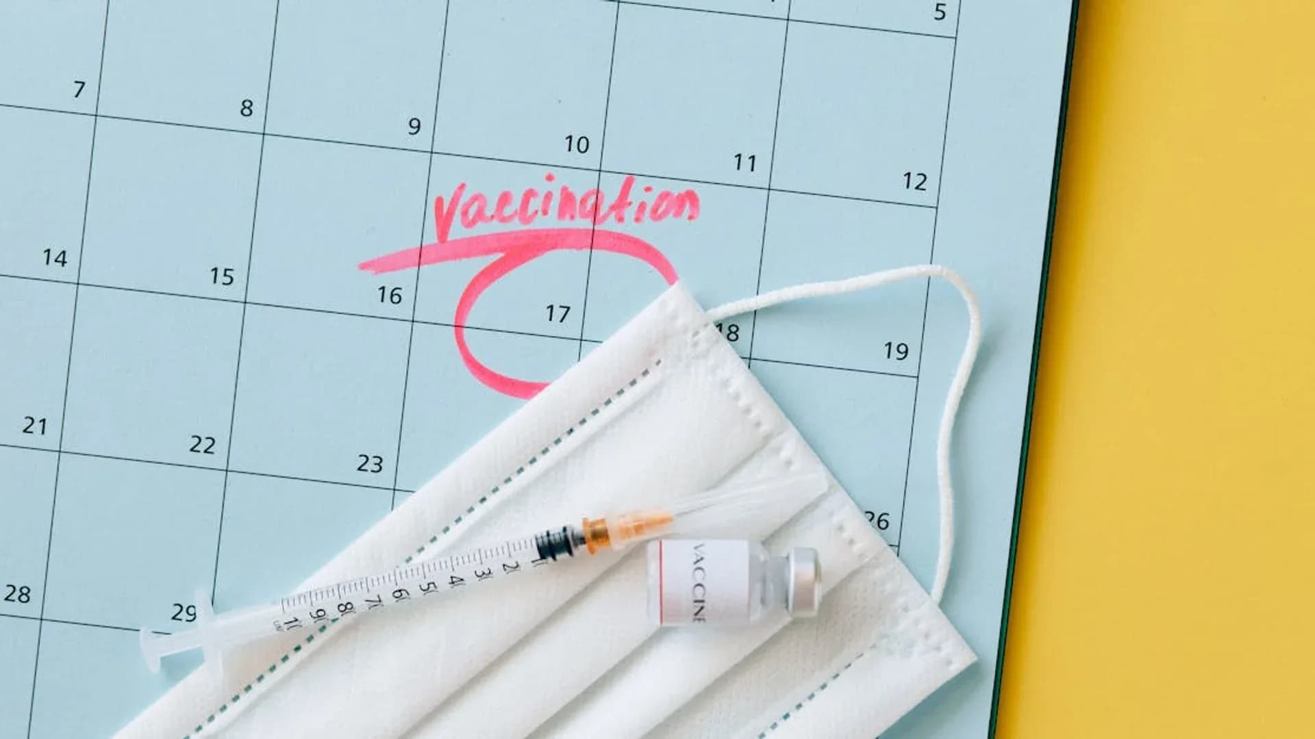 Vaksinasi di klinik — ilustrasi program imunisasi HPV Indonesia