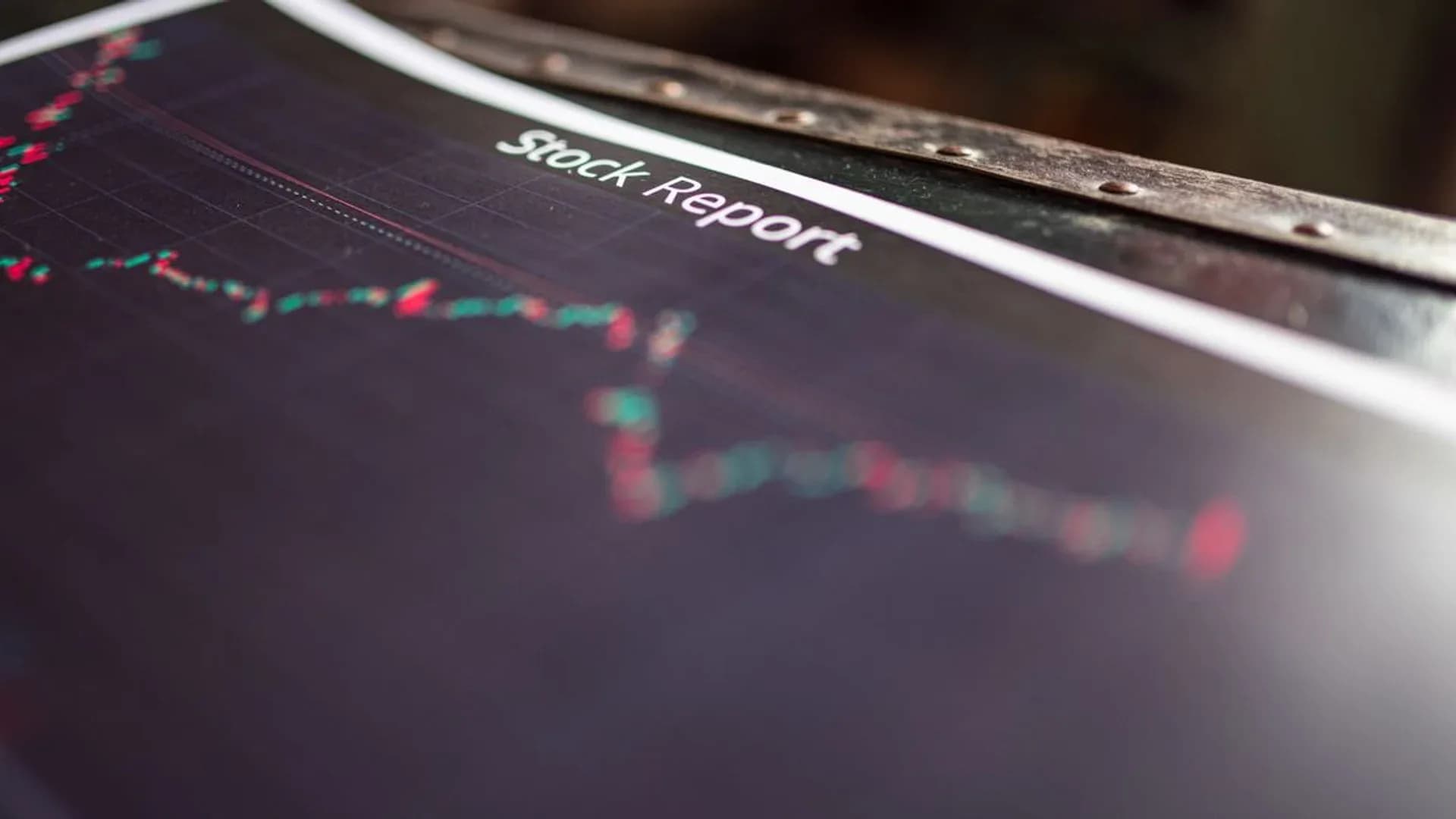 BEI Suspensi Perdagangan Saham FORU Akibat Kenaikan Harga Signifikan