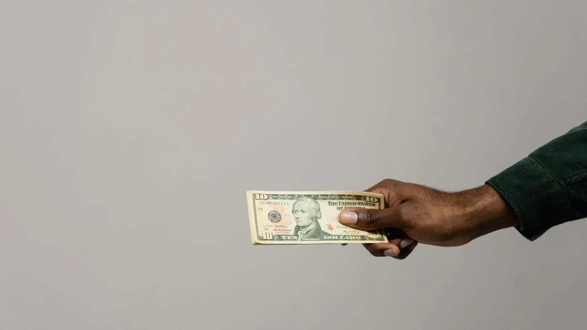 BI Turunkan Batas Beli Dolar Tanpa Underlying Jadi US$10.000 per Bulan