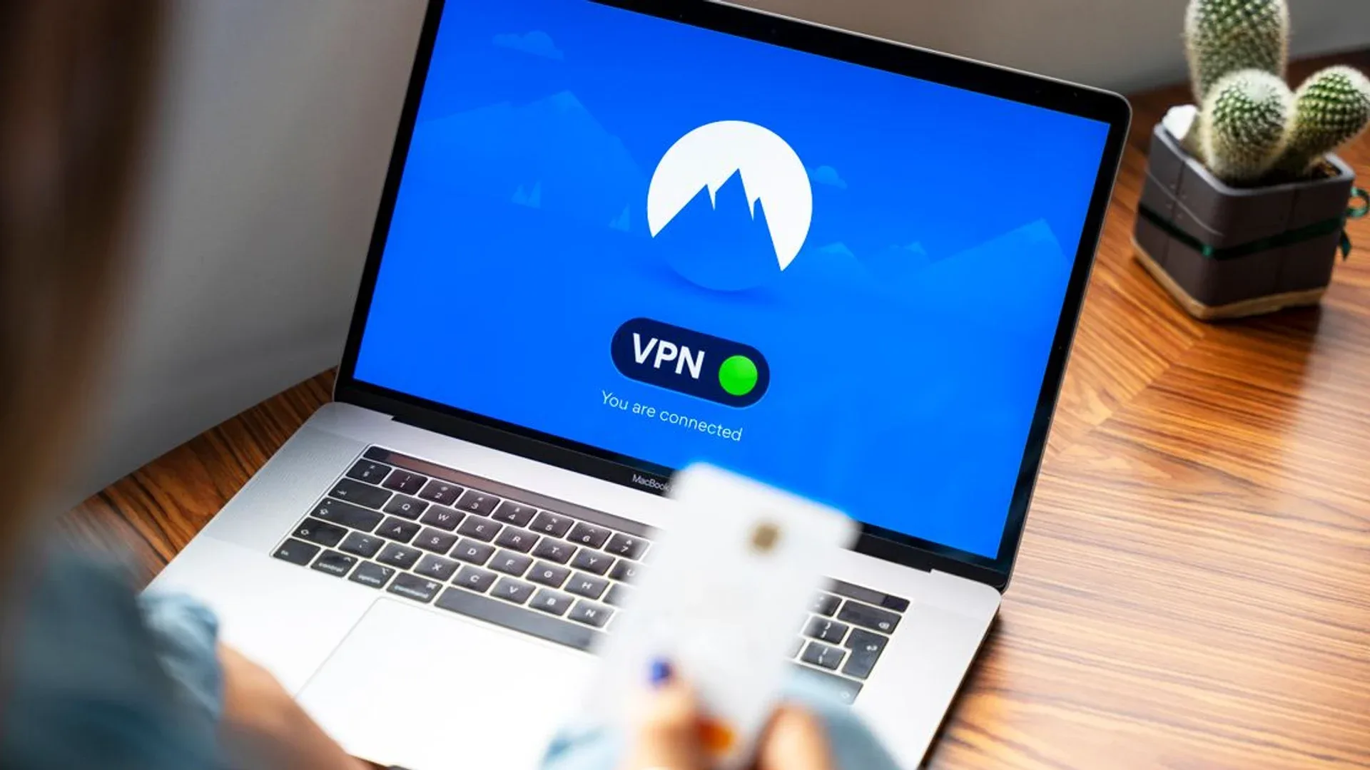 Ilustrasi: Apa Itu VPN: Cara Kerja, Manfaat, dan Batas Perlindungan Keamanannya