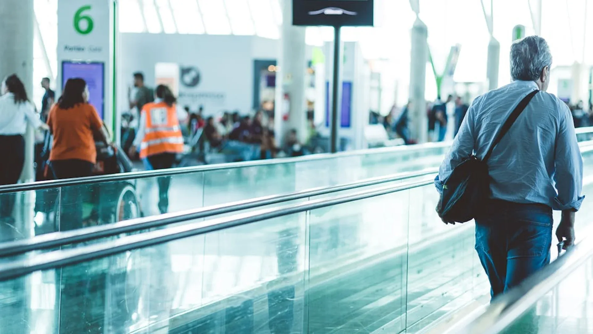 Pekerja Migran Indonesia · prosedur resmi dan perlindungan